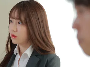 Quản lý tuyển thư ký ngon chỉ để mang đi công tác… ngủ cùng